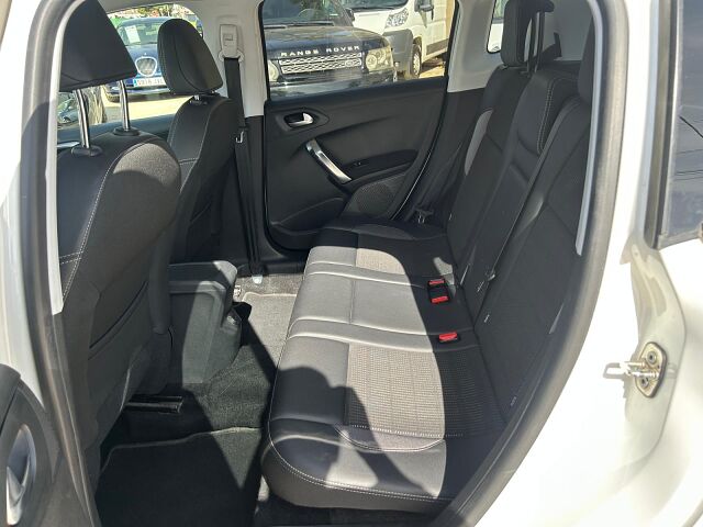 PEUGEOT 2008 ALLURE 1.2 E-THP AUTO SPANISH LHD IN SPAIN 58000 MILES 1 OWNER 2019